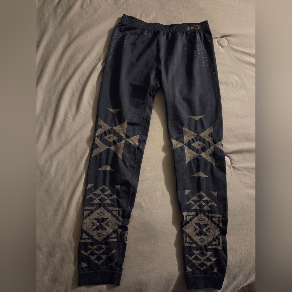 Burton G Dryride Base Layer Women's Geometric Knit Leggings, size M-L.